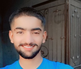 Shoaib, 20, Hafizabad