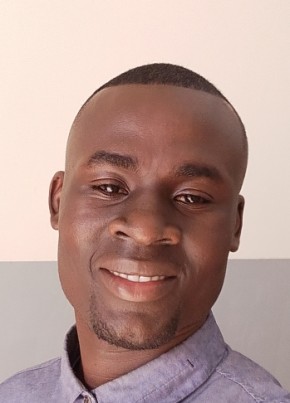 André Lumingo из Cabinda 30 лет