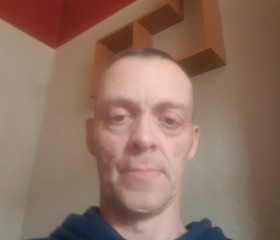Ben, 45, Stoke-on-Trent