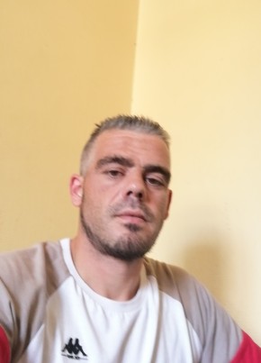 Olivier, 38, République Française, Valenciennes