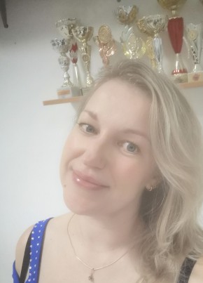 Elena, 49, Russia, Volgograd