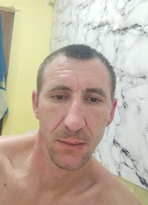 Максим из Крыловскаи 30 лет