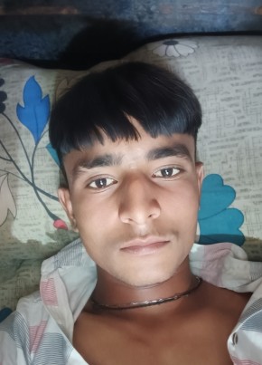 Monu, 18, India, Fatehābād (Haryana)