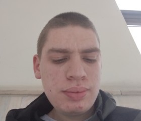 Rares, 18, Cluj-Napoca
