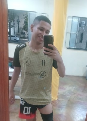 Arthur Gonçalves из Parintins 18 лет