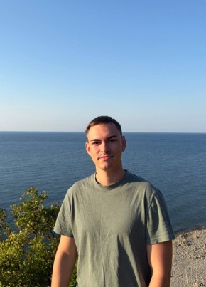 Дмитрий из Ростова-на-Дону 22 года