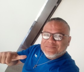 Gabriel, 50, Monterrey