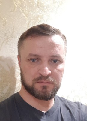 Дмитрий из Нижнекамска 42 года
