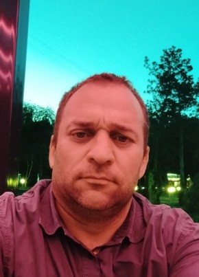 Андрей из Армянска 42 года