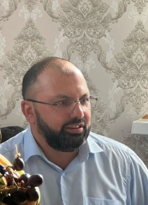 Михаил из Старой Руссы 44 года