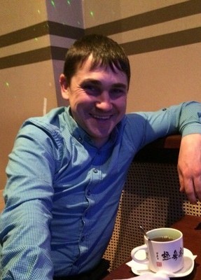 Александр, 40, Россия, Канаш