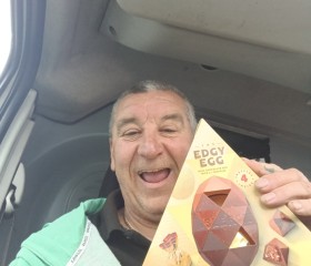 Brad, 57, Burnley