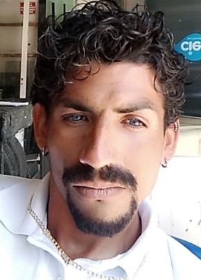 Adrián из León 37 лет
