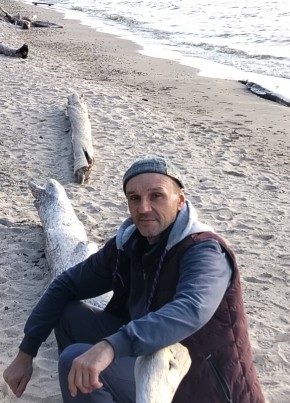 Руслан из Бердска 53 года