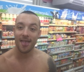 viktor, 36, Komarno
