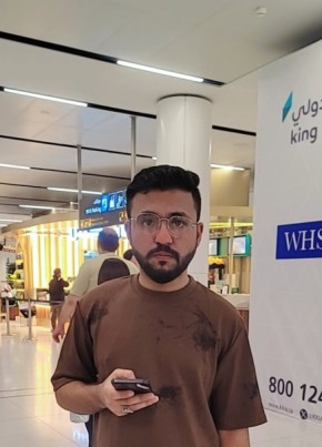 Ahsan из إمارة الشارقة 25 лет