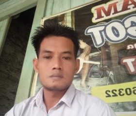 Siswanto, 40, Semarang