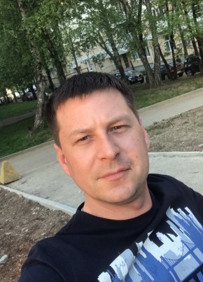 Konstantin, 32, Russia, Ufa