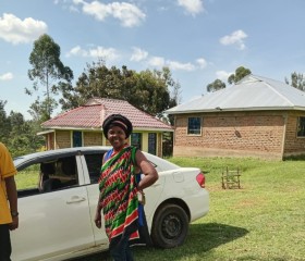 Bresh, 49, Guatemala City