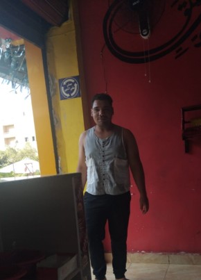 محمد из القاهرة 18 лет