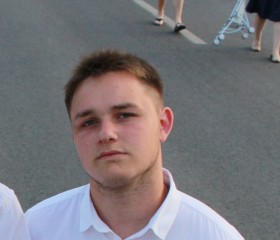 Eduard, 18, Iasi