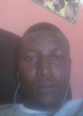 Moutar, 34, République Togolaise, Lomé