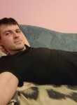 Evgeniy Romanyuk, 30  , Prague