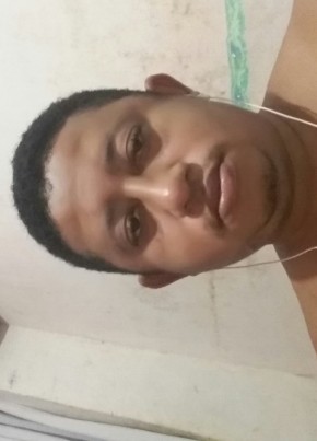 Edmilson, 21, República Federativa do Brasil, Salvador