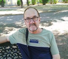 Mikhail, 65, Saint Petersburg