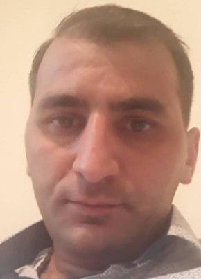 Artak Gasparyan, 34, Armenia, Yerevan