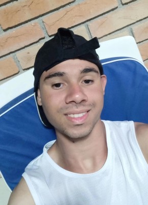 Israel из Brasília 22 года