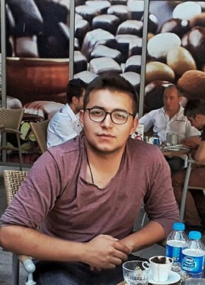 Berk Ateş, 31, Türkiye Cumhuriyeti, Hilvan