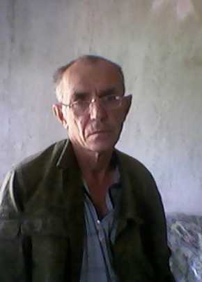 Александр, 65, Россия, Грайворон