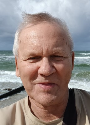 Владимир из Архангельска 69 лет