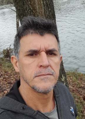 Gilberto, 53, República Portuguesa, Braga