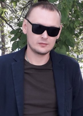 Данил из Саратова 40 лет