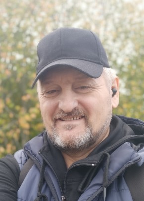Дмитрий из Санкт-Петербурга 54 года