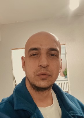 Михаил из Ярославли 39 лет