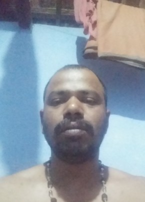 Dinesh Babu, 44, India, Coimbatore