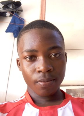 Joseph, 18, Republic of Cameroon, Yaoundé