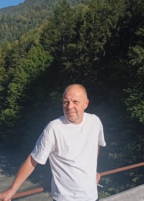 Олег из Санкт-Петербурга 52 года