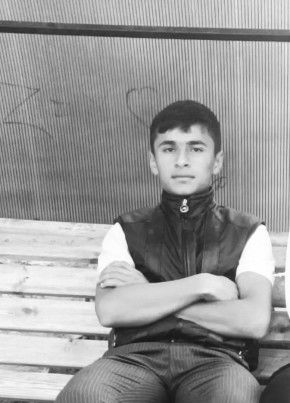 Shoxrux из Charkhin 18 лет
