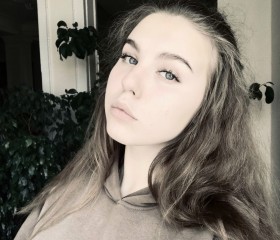 Елена, 24 года, Екатеринбург