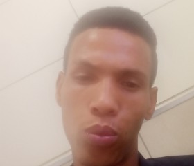 Steven, 24, Windhoek