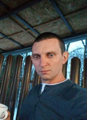 Виталий, 37, Россия, Железногорск (Курская обл.)