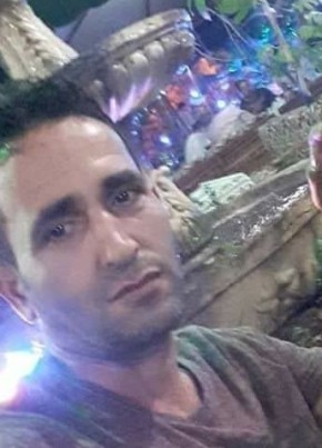 Veysi, 22, Türkiye Cumhuriyeti, Mersin