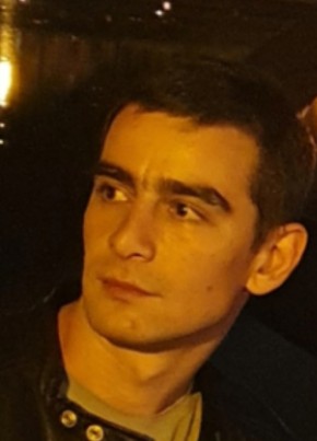 Артем из Колпино 37 лет