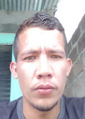 Alberto José, 18, República del Ecuador, Puyo