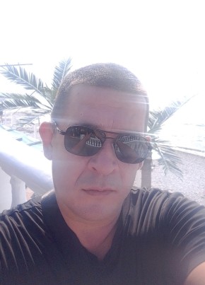 Сергей из Геленджика 42 года