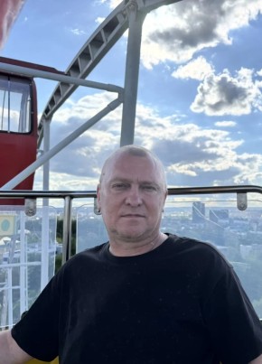 Эдуард из Ноябрьска 50 лет